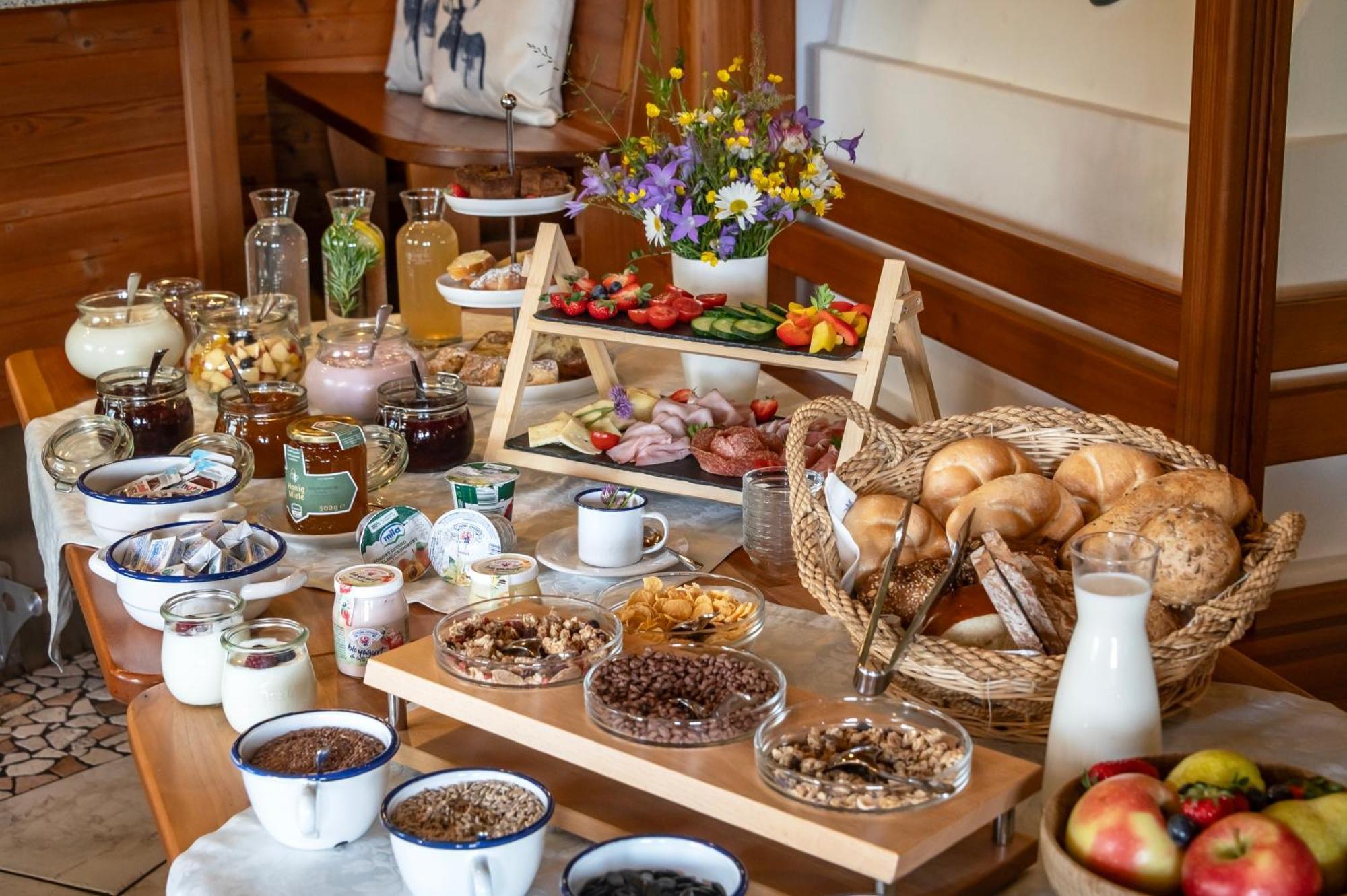 Trinnerhof- Hof Chalets Und Obsthof Mit Zimmer Natz-Schabs Dış mekan fotoğraf