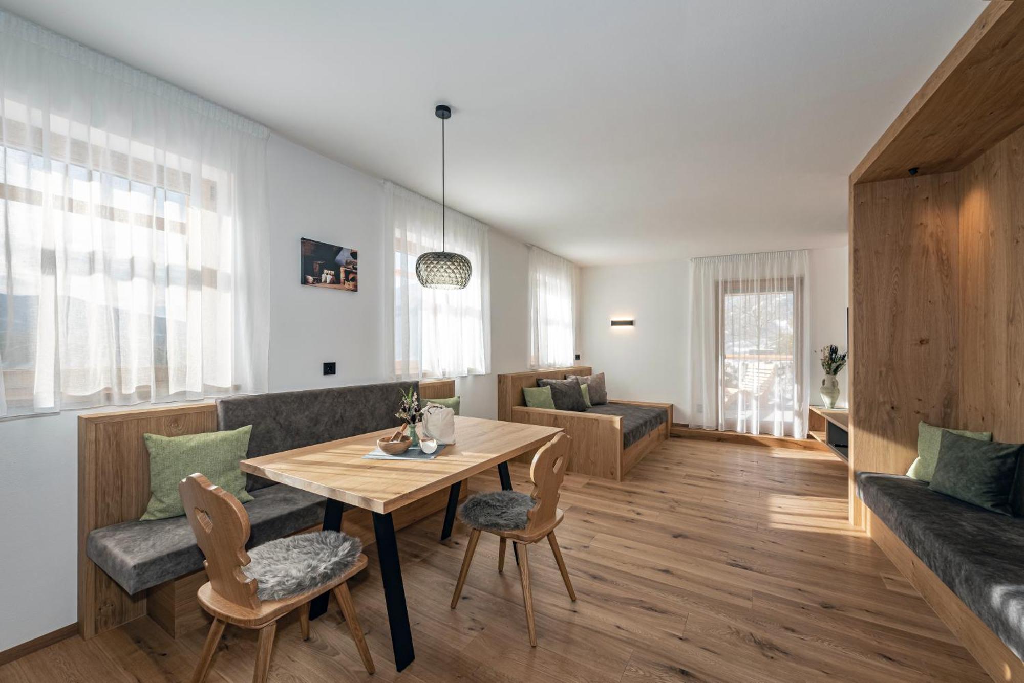 Trinnerhof- Hof Chalets Und Obsthof Mit Zimmer Natz-Schabs Dış mekan fotoğraf